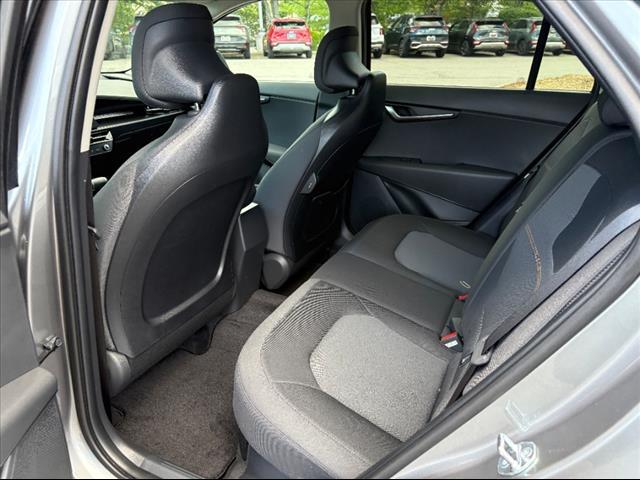 new 2025 Kia Niro car, priced at $29,190