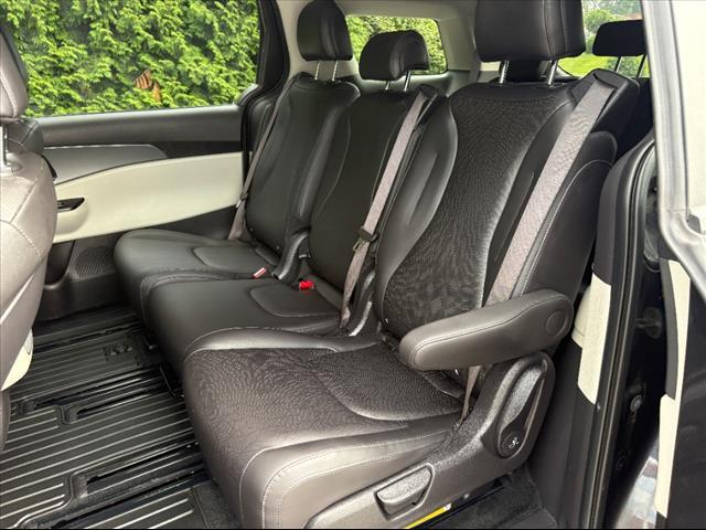 used 2023 Kia Carnival car, priced at $34,000