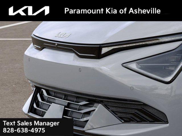 new 2025 Kia EV6 car, priced at $49,010