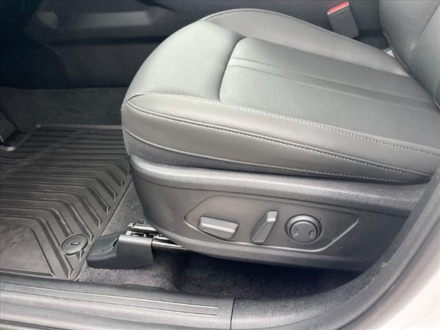 new 2025 Kia Sorento car, priced at $42,900