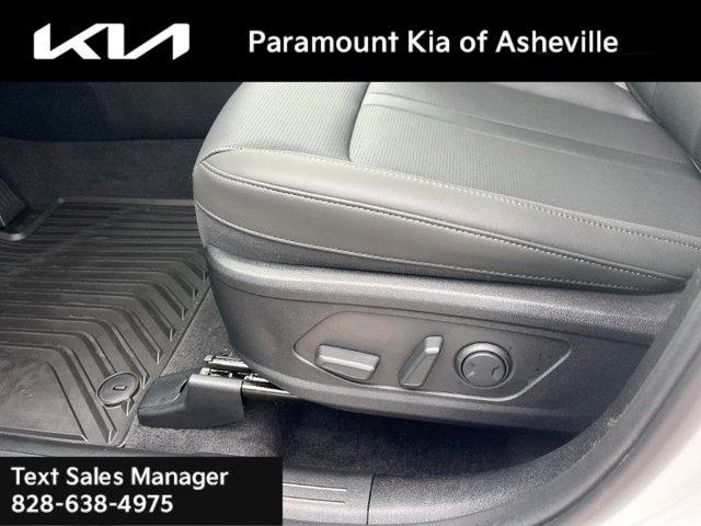 new 2025 Kia Sorento car, priced at $42,900