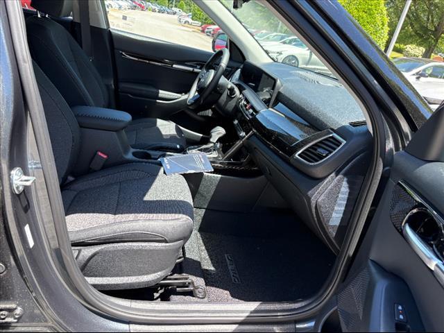 new 2025 Kia Seltos car, priced at $26,302