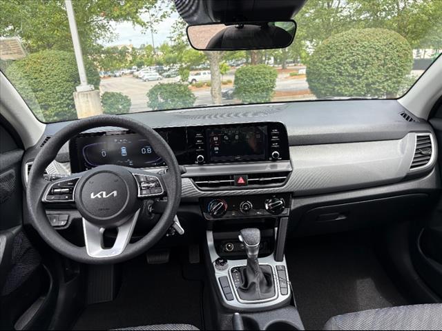 new 2025 Kia Seltos car, priced at $27,195