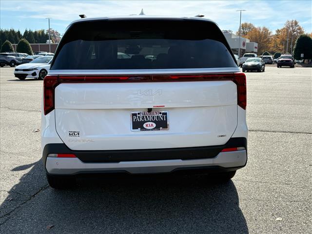 new 2026 Kia Carnival Hybrid car, priced at $46,135