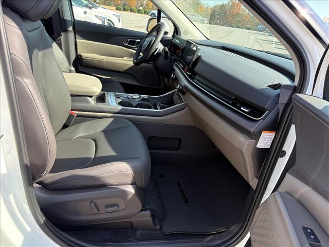 new 2026 Kia Carnival Hybrid car, priced at $46,135