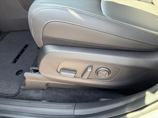 new 2026 Kia Carnival Hybrid car, priced at $46,135