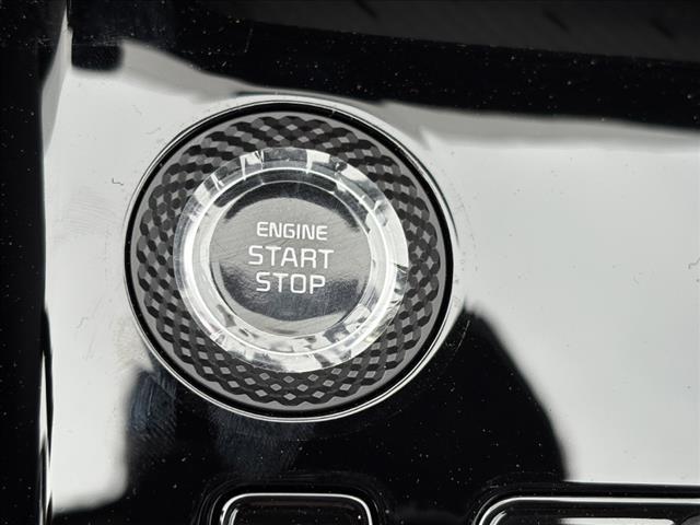 new 2025 Kia Niro car, priced at $31,890