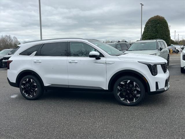 new 2025 Kia Sorento car, priced at $42,091