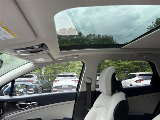 new 2025 Kia Sportage Hybrid car, priced at $35,280