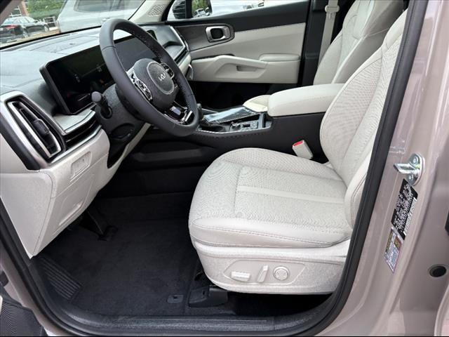 new 2025 Kia Sorento car, priced at $42,537