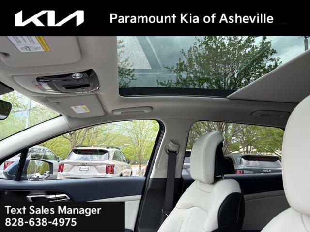 new 2025 Kia Sportage Hybrid car, priced at $36,010