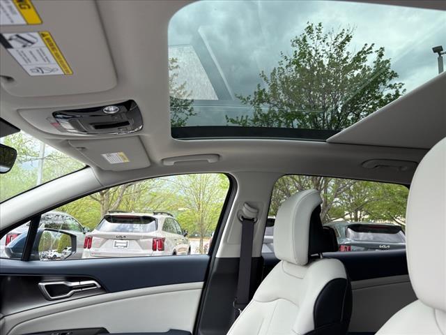 new 2025 Kia Sportage Hybrid car, priced at $36,010