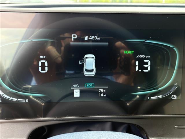 new 2025 Kia Sportage Hybrid car, priced at $36,010