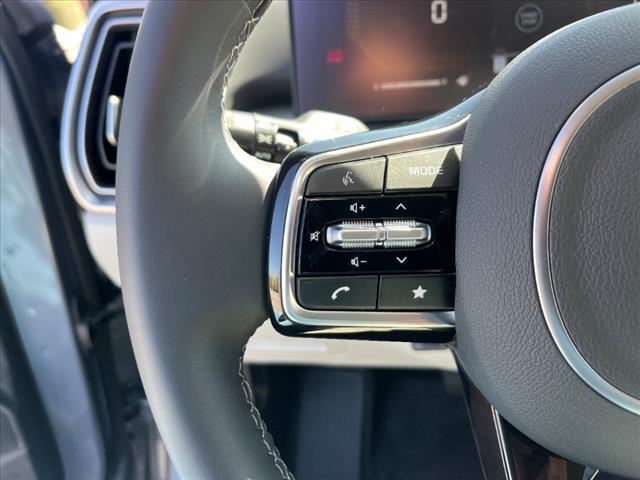 new 2025 Kia Sorento car, priced at $41,173