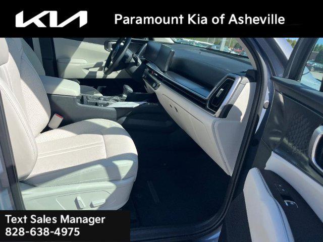 new 2025 Kia Sorento car, priced at $41,173