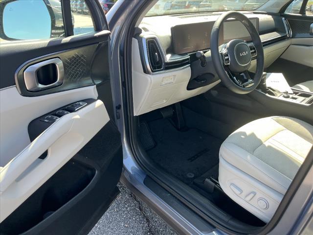 new 2025 Kia Sorento car, priced at $41,173