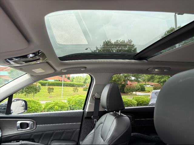 used 2024 Kia Sorento car, priced at $45,090