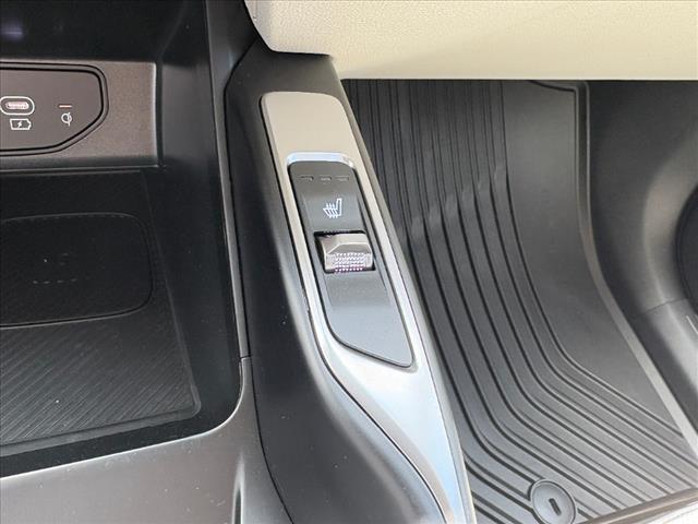 new 2025 Kia Sorento car, priced at $37,703