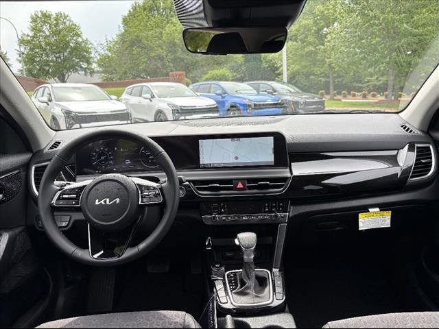 new 2025 Kia Seltos car, priced at $30,257