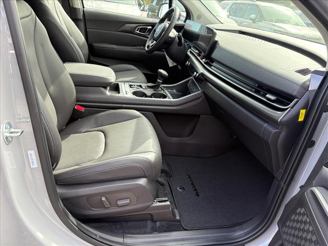 new 2026 Kia Carnival car, priced at $49,660