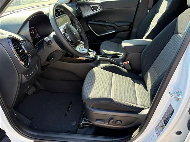new 2025 Kia Soul car, priced at $25,600