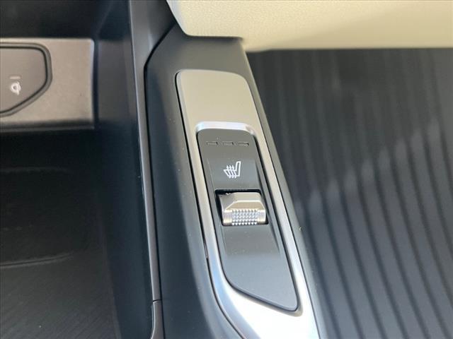 new 2025 Kia Sorento car, priced at $42,900