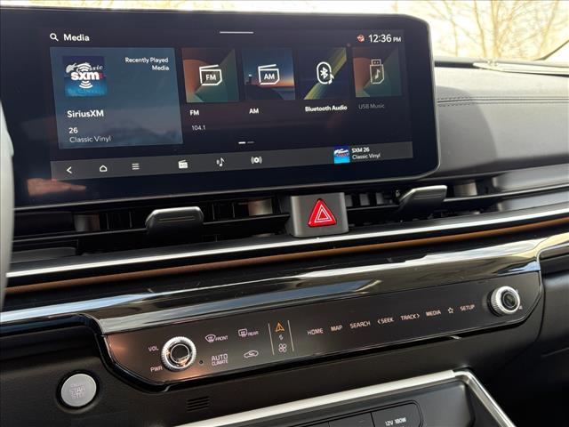 new 2026 Kia Carnival Hybrid car, priced at $55,585