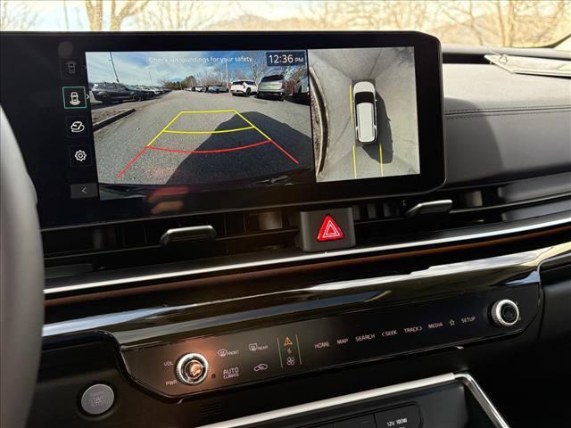 new 2026 Kia Carnival Hybrid car, priced at $55,585