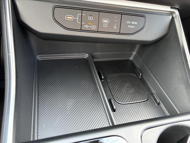 new 2026 Kia Carnival Hybrid car, priced at $55,585