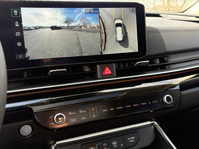 new 2026 Kia Carnival Hybrid car, priced at $55,585