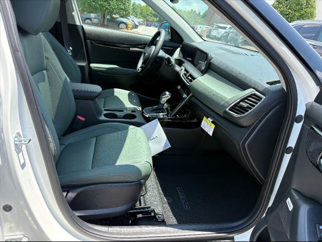 new 2025 Kia Seltos car, priced at $33,211