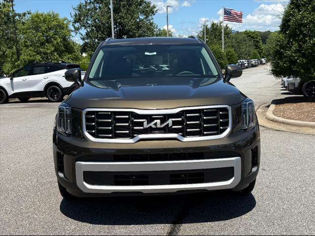 new 2025 Kia Telluride car, priced at $42,100