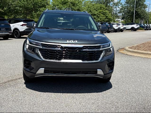 new 2025 Kia Seltos car, priced at $28,293