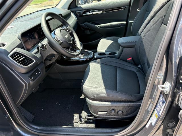 new 2025 Kia Seltos car, priced at $28,293