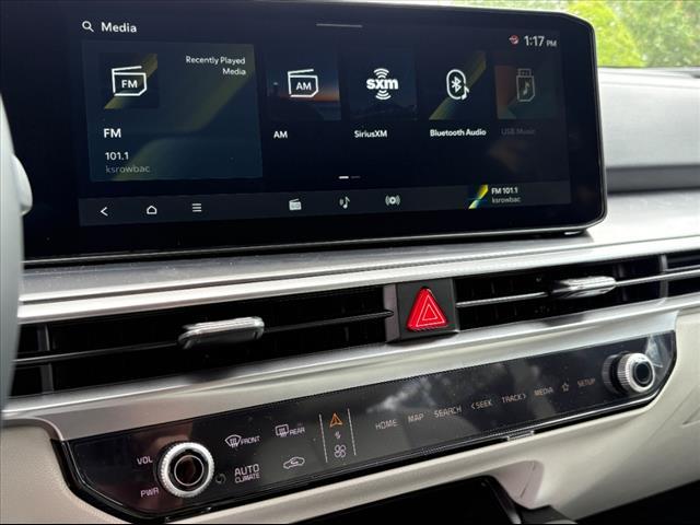 new 2025 Kia Sorento car, priced at $37,703