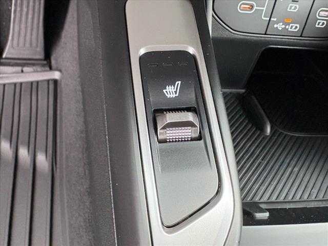 new 2025 Kia Sorento car, priced at $37,703