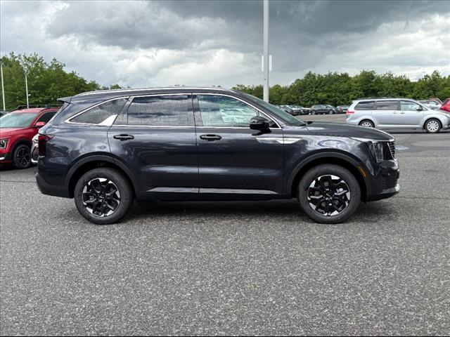 new 2025 Kia Sorento car, priced at $37,703