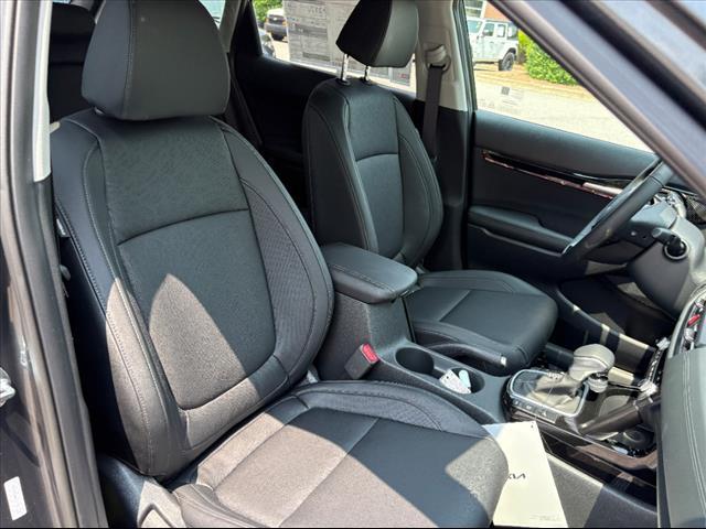 new 2025 Kia Seltos car, priced at $27,537