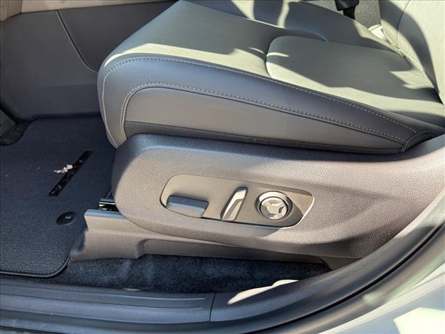 new 2026 Kia Carnival Hybrid car, priced at $46,135