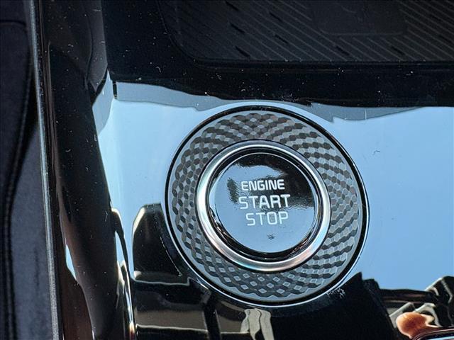 new 2025 Kia Niro car, priced at $33,300