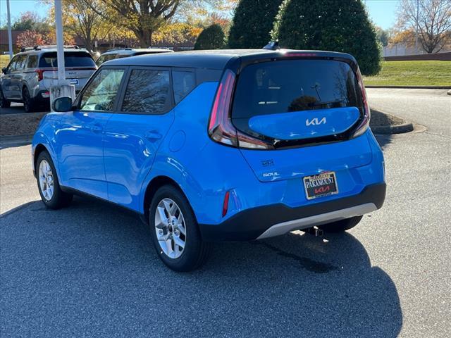 new 2025 Kia Soul car, priced at $24,232