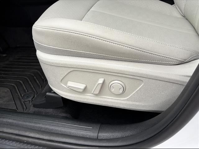 new 2025 Kia Sorento car, priced at $38,162