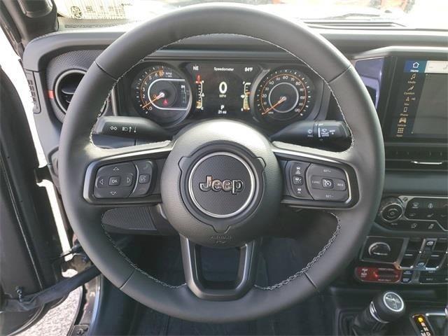 new 2025 Jeep Gladiator car, priced at $54,237