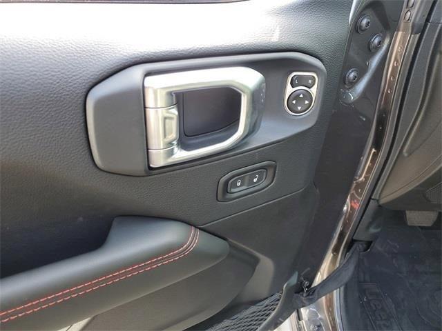 new 2025 Jeep Gladiator car, priced at $54,237