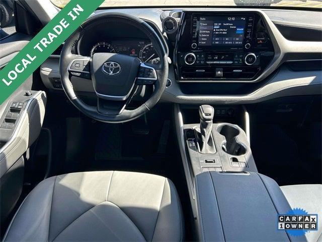 used 2022 Toyota Highlander car, priced at $32,992