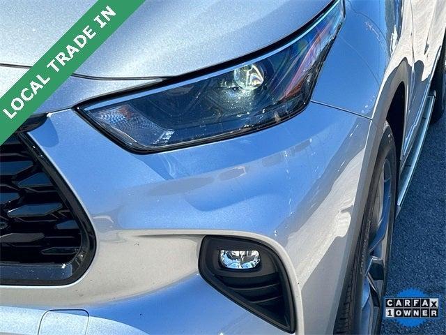 used 2022 Toyota Highlander car, priced at $32,992