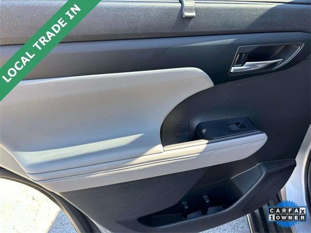 used 2022 Toyota Highlander car, priced at $32,992