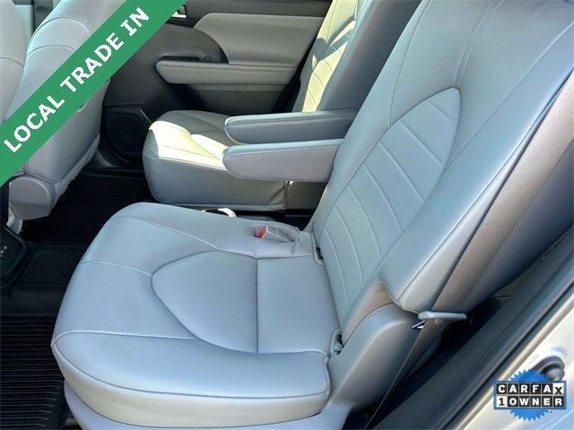 used 2022 Toyota Highlander car, priced at $32,992