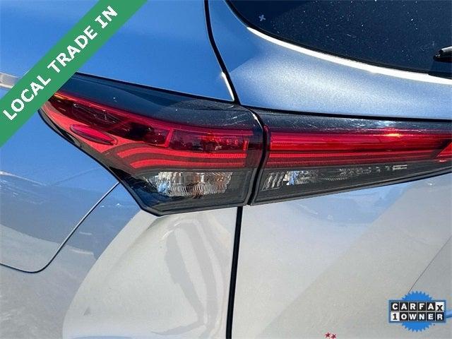 used 2022 Toyota Highlander car, priced at $32,992