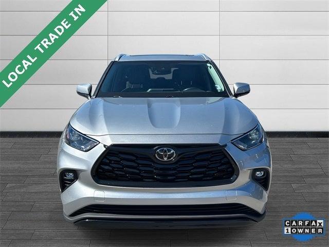 used 2022 Toyota Highlander car, priced at $32,992